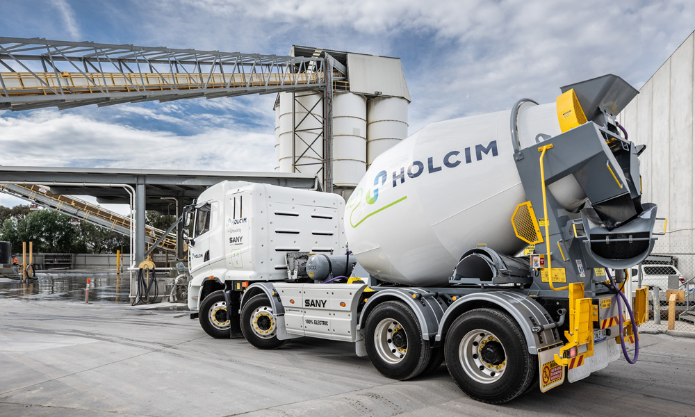 100% electric SANY eMixer at a Holcim Concrete Plant